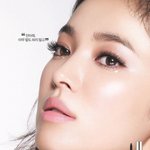 송혜교 피부가 정말 탱탱하고 어려보여요~