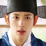이 남자 누구에요? 겁나 잘생<b>겻네</b>