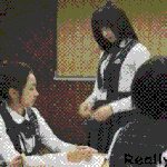 지연 <b>종이</b>찢는짤있는사람..