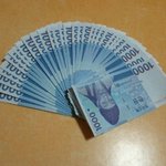 ★★(사진有)엄마가세벳돈을줫는데.....(사진有)★★