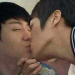 욕먹을거모르고 아이돌깜
