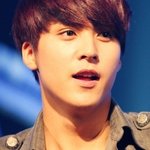 짙은 <b>쌍꺼풀</b>의 남자아이돌들