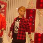 <b>종현</b>이 가슴에 코박고 죽고싶어..