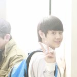 <b>요</b><b>섭</b>오빠가 메고있는 가방말이에요ㅠㅠ