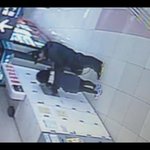 광주에서 아이패드,훔쳐간커플아 <b>cctv</b>에 다찍혔다