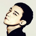 승리 <b>반삭</b>한거 탑구르트가 합성해봄