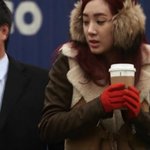 샐초 정려원, 커피 <b>컵</b>만<b>한</b> 얼굴 사이즈 .......