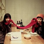 유난히 친해보이긴 하는데 질투는 안 나는 이상한 사이, 설리-<b>희철</b>