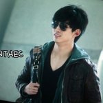 자카르타에서 마네킹설 <b>택연</b>, 슈트간지 과시중