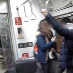 사진有느님))지하철에서 무개념 커플을 봤어요!!!!!