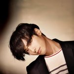 원빈의 <b>실물</b> 느낌 넘치는 최근 직찍ㄷㄷ