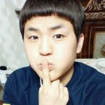 얼굴투표 자존심대결입니다 여러분도와주세요ㅠㅠ