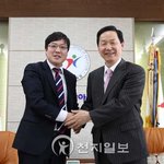 김상곤 교육감과 만나 교육 현안 <b>논의</b>(민주통합당 청년비례대표 후보)