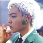 <b>하늘색</b>으로 염색한 탑 ㅠㅠㅠ안어울리는색이머야?