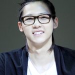 토끼<b>이빨</b> 돋는 예쁜 아이돌들