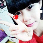 눈에<b>흰색</b>이거의안보여요ㅠㅠ(사진有)