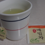 신랑도 없고 잠도 안오고 해서 <b>메밀</b>차 마시며 눈팅중입니다