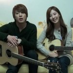 <b>기타</b>치는 모습이 멋스러운 연예인들