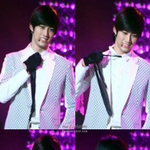 옥택연 <b>vs</b> 김수현