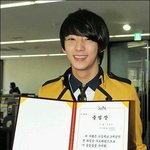 <b>b1a4</b> 공찬군의 졸업식을 축하합니다!