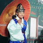 여진구가 다시 <b>한복</b>을 입었다!!