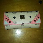 여자지갑주웠어요