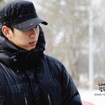 <b>팬들</b>에게는 따숩기만 한 차궐남 김수현