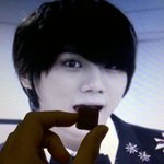 <b>현</b><b>승</b>오빠한테 초콜릿줬어요.