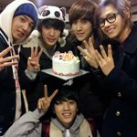 <b>b1a4</b>300일♥