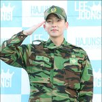 드디어 <b>전역</b>한 이준기... 변한게 뭐야...?