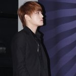 볼살 빠지고 턱선 <b>날렵</b>해진 연예인들