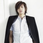 <b>b1a4</b>신우가 안경벗고머리푸름!!!