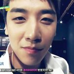 부끄럼주의)꽃단장하고들오세여 승리랑아이<b>컨텍</b>