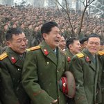 북한에 <b>김정일</b> 죽을때 울고잇는 박진영
