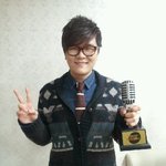 ★'<b>불후</b>2' 우승자의 흔한 트로피 인증샷.jpg