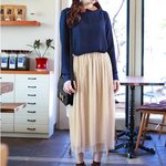 이 치마 입기엔 너무 <b>오버</b>스럽나요?