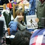 낯선 캐주얼 패션도 잘 어울리는 박하선