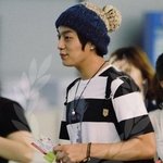 비스트 윤두준 간지나는 프레드<b>페리</b> 가방