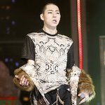 헐 지코 <b>삭발</b>했구나;