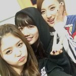 <b>exid</b> 정화-해령, 수지와 절친 인증샷 ‘의외 인맥’