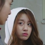 <b>지연</b>이 아이라인 지우면?