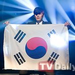 삼일절 태극기 퍼포먼스 한 세븐.. 뭘 해도 멋져ㅠㅠ