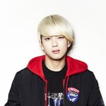 <b>b.a.p</b> 영재 이분과 닮지 않았나요??