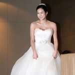 공주 같은 신부 <b>현영</b>.. 알고보니 정말 공주 대접 받았네