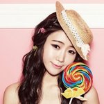 <b>삼촌</b>팬 녹이는 눈빛의 女아이돌들