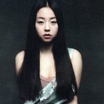 무표정마저 <b>매력</b>적인 아이돌