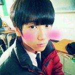 얘 훈훈하게생긴거임?