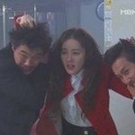 다가오는 봄을 맞이하여  컬러풀한 가방으로 포인트:)