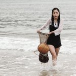 민효린 <b>해녀</b> 되다? 몸매가.. 몸매가..