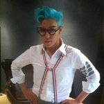 민트 탑 vs 케이티 <b>페리</b> 같은 머리색 다른 느낌